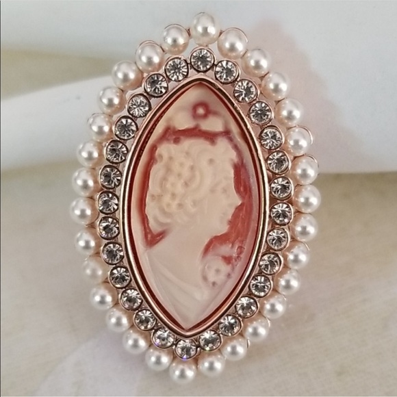 Amedeo "Giulietta" Cameo Pearl Crystal Ring SZ 7 - Picture 3 of 16